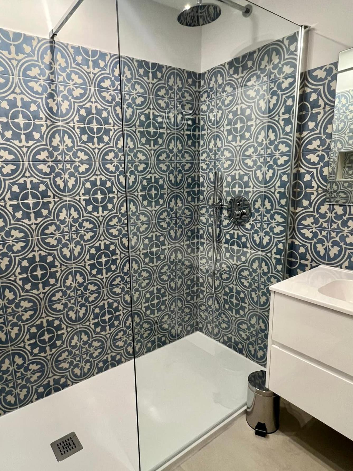 Risso - One Bedroom With Pool, Newly Renovated In Spring 2024 Ніцца Екстер'єр фото