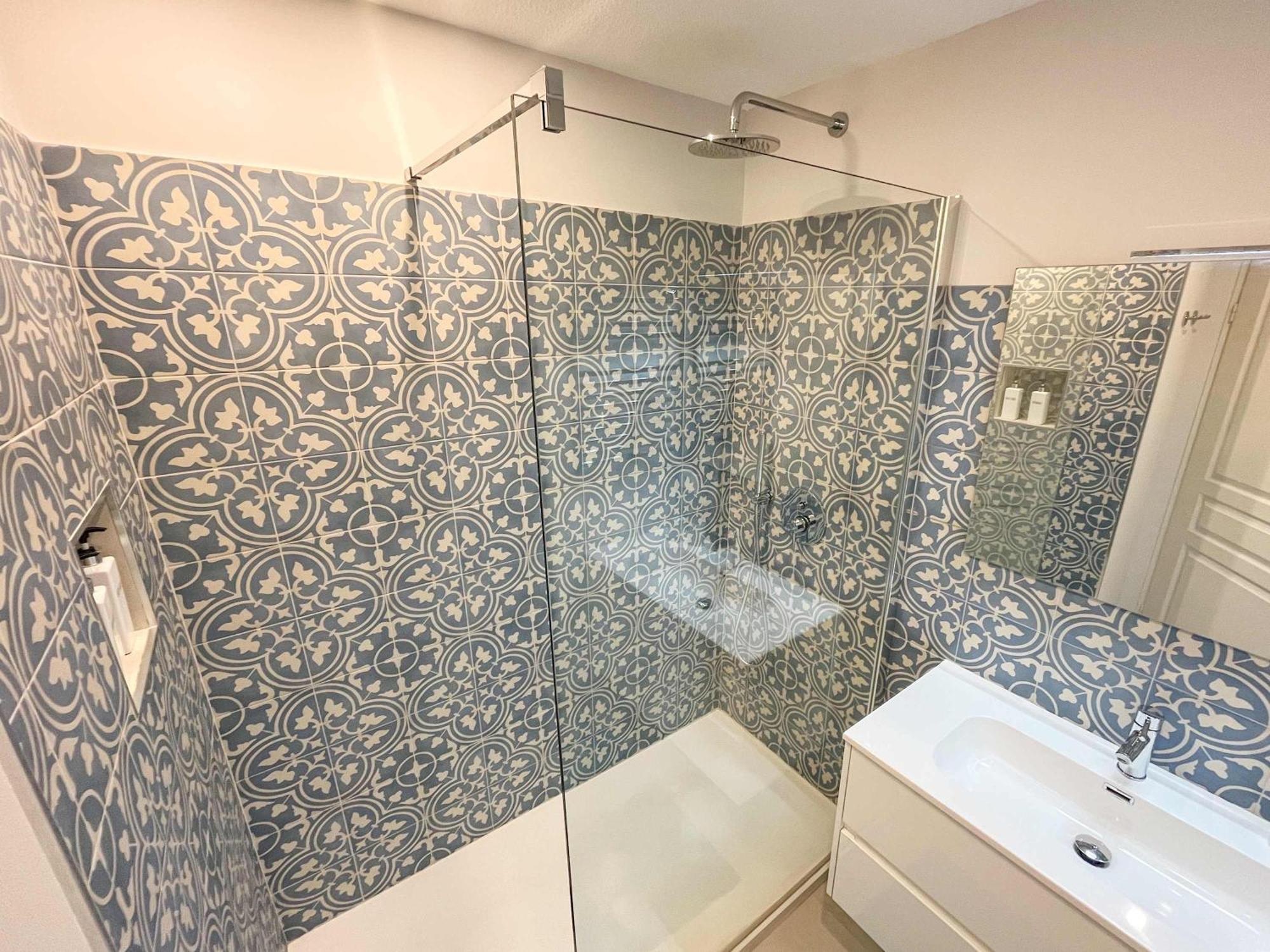 Risso - One Bedroom With Pool, Newly Renovated In Spring 2024 Ніцца Екстер'єр фото